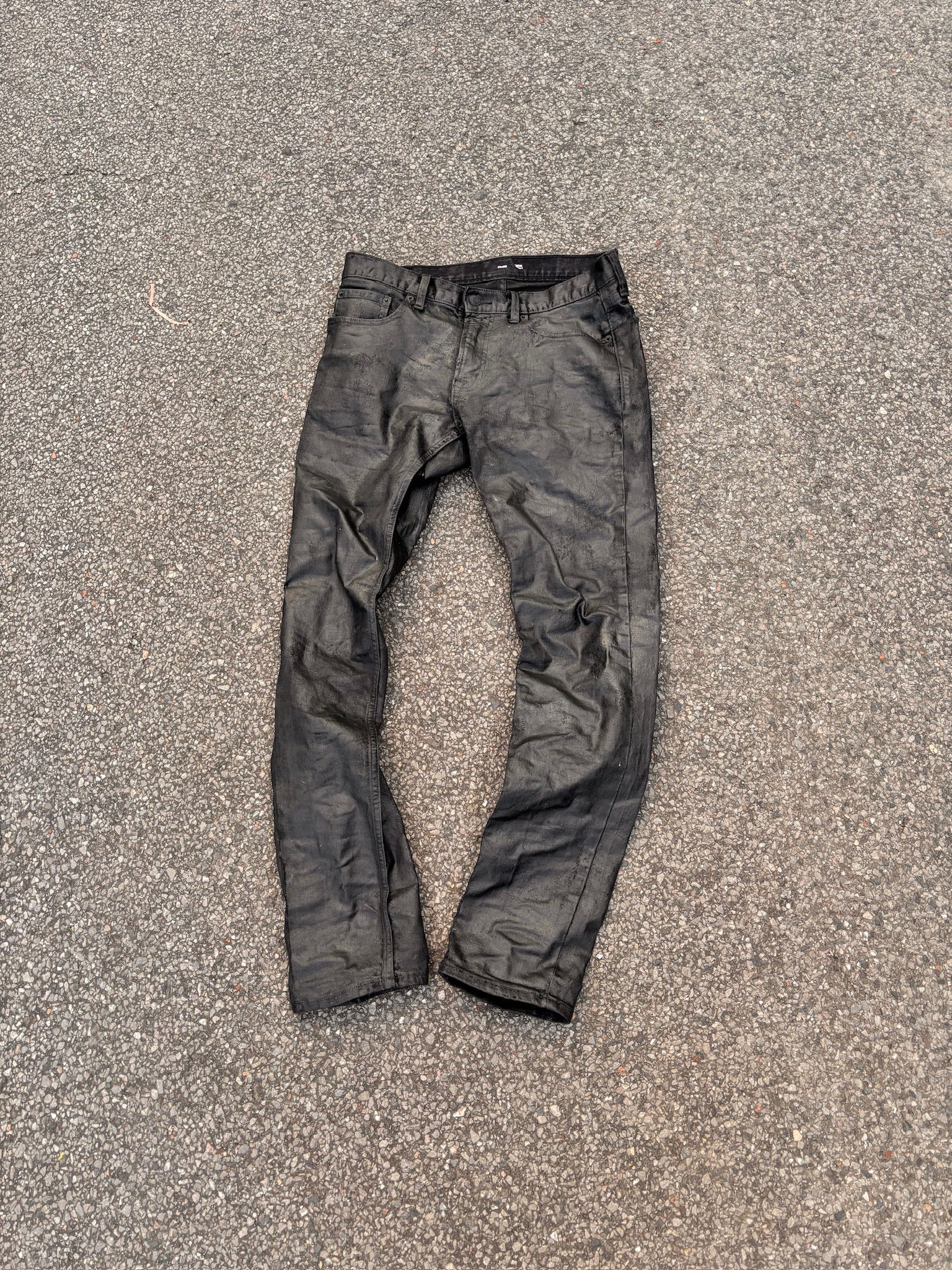 STATIC-01 waxed denim front